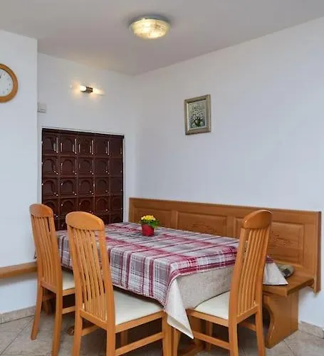 Countryside House Near Bled 帕德纳特