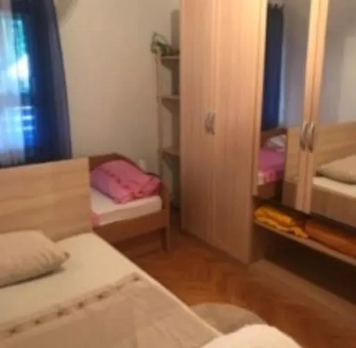 Countryside House Near Bled 帕德纳特